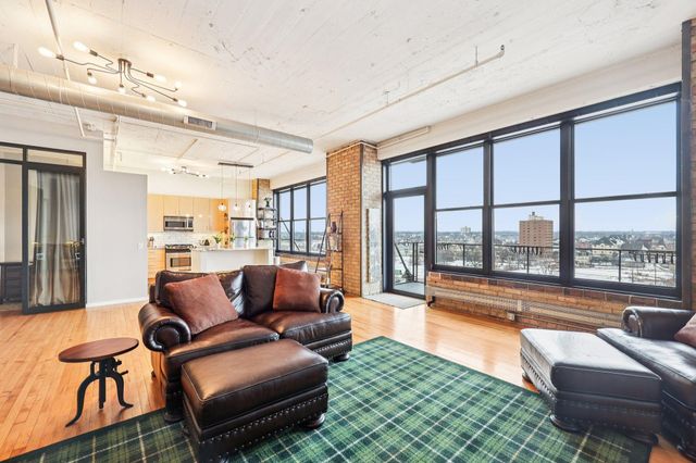 290 Market Street 607, Minneapolis, MN 55405