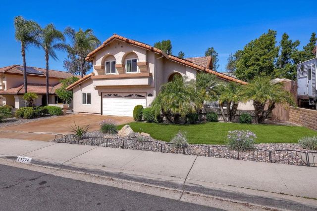 13976 Country Creek Rd, Poway, CA 92064