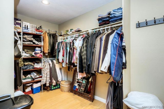 13976 Country Creek Rd, Poway, CA 92064