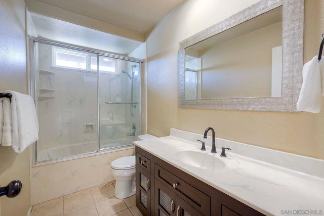 13976 Country Creek Rd, Poway, CA 92064