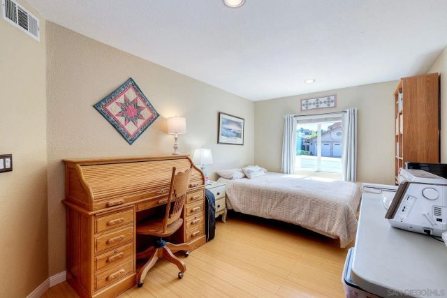 13976 Country Creek Rd, Poway, CA 92064