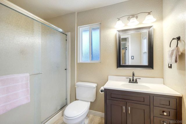 13976 Country Creek Rd, Poway, CA 92064