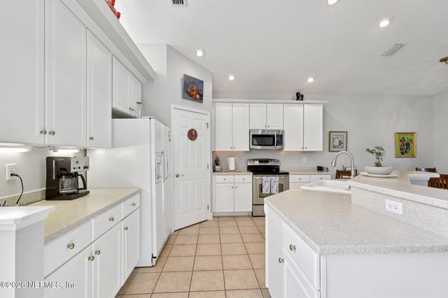 6534 BURNHAM Circle, Ponte Vedra Beach, FL 32082