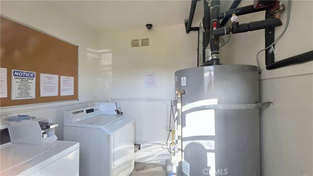 2334 E Santa Fe Avenue 4, Fullerton, CA 92831
