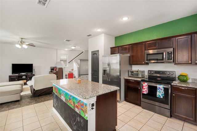 2841 Pacifico Way, Fort Worth, TX 76111