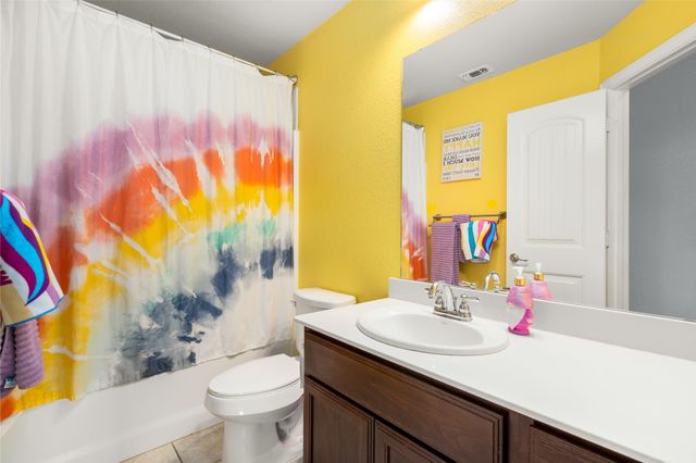 2841 Pacifico Way, Fort Worth, TX 76111
