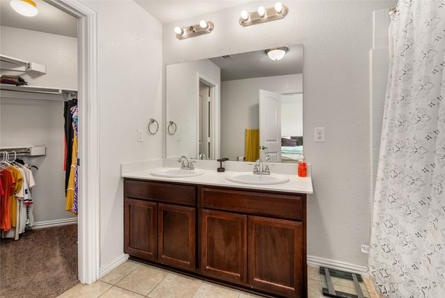 2841 Pacifico Way, Fort Worth, TX 76111
