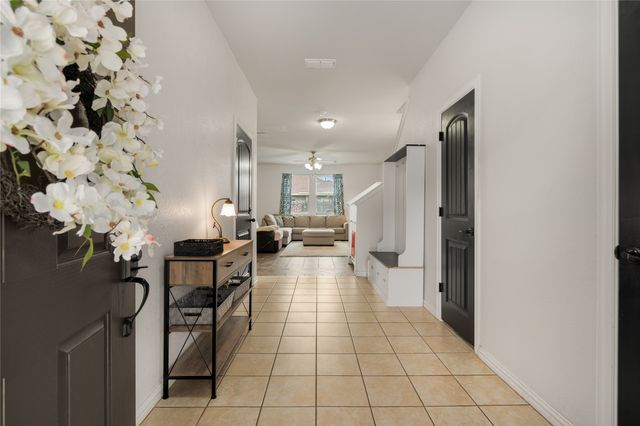 2841 Pacifico Way, Fort Worth, TX 76111