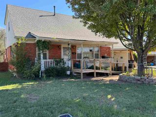 1529 NW 43rd St, Lawton, OK 73505
