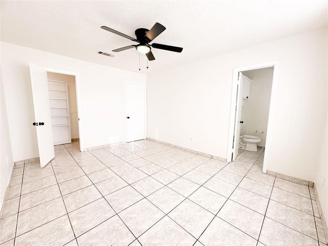 1411 SE Hillcrest Ave, Lawton, OK 73501