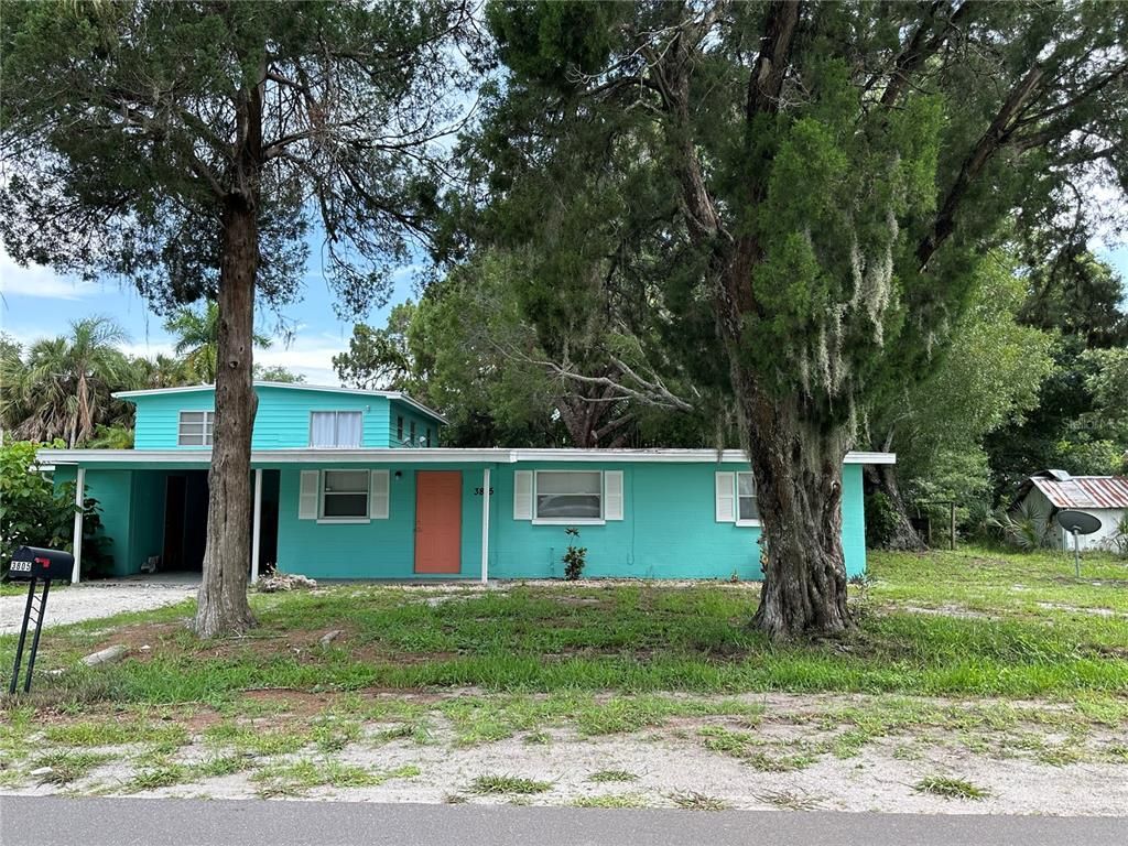 704 38TH STREET W, Bradenton, FL 34205