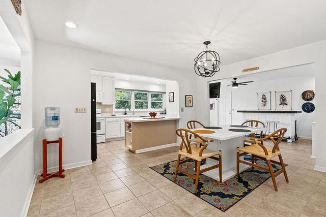 14832 Mossy Oak Place, Salinas, CA 93907