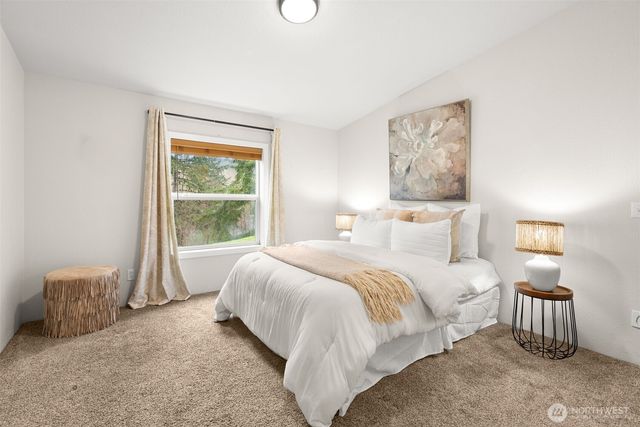 5678 SE Burley Olalla Road, Olalla, WA 98359