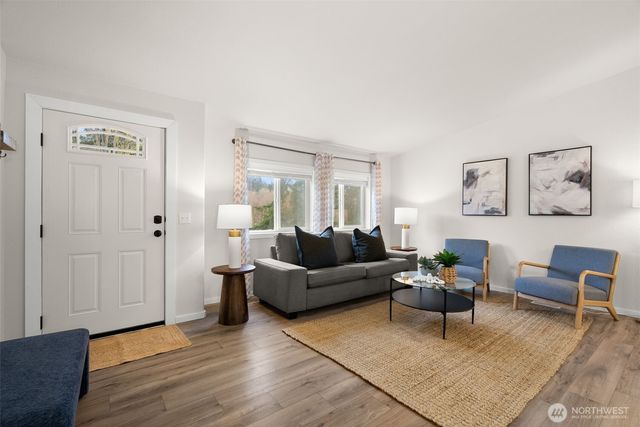 5678 SE Burley Olalla Road, Olalla, WA 98359