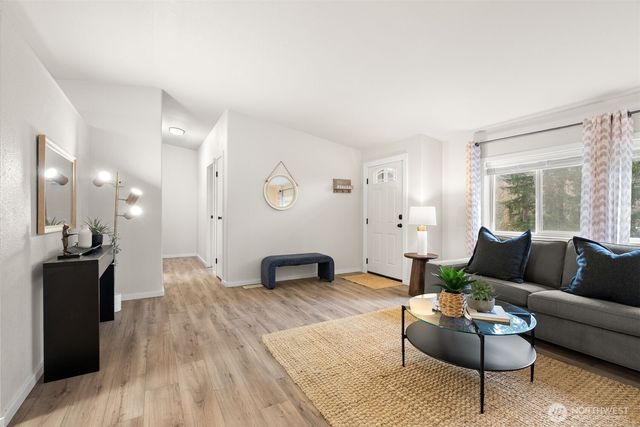 5678 SE Burley Olalla Road, Olalla, WA 98359