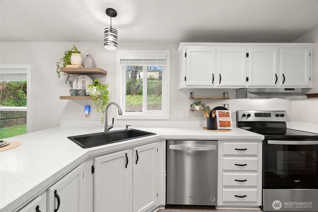 5678 SE Burley Olalla Road, Olalla, WA 98359