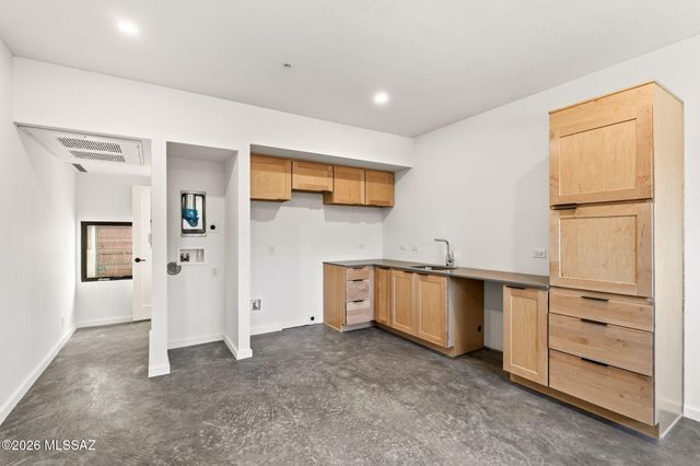 21 W Lalo Way 1-4, Tucson, AZ 85701