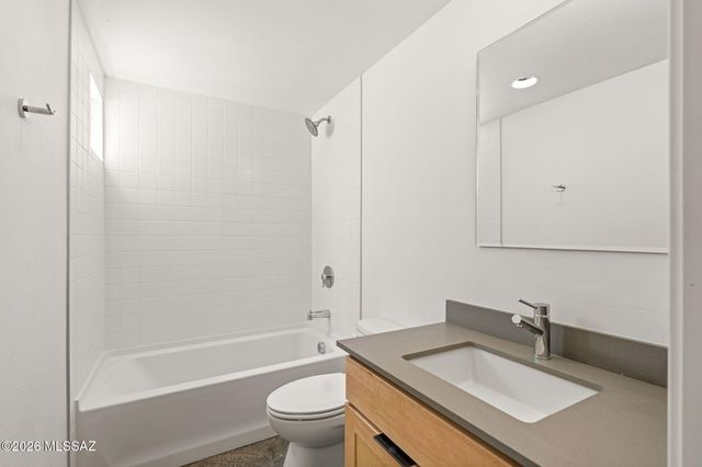 21 W Lalo Way 1-4, Tucson, AZ 85701