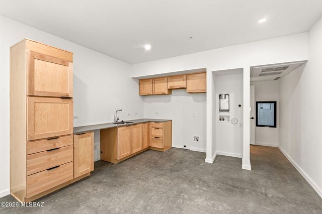 21 W Lalo Way 1-4, Tucson, AZ 85701