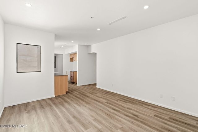 21 W Lalo Way 1-4, Tucson, AZ 85701
