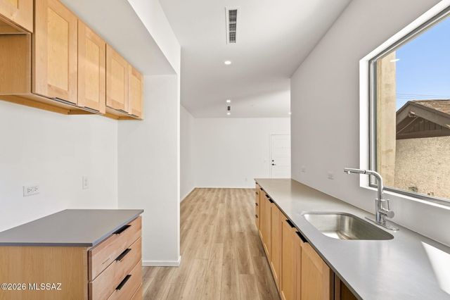 21 W Lalo Way 1-4, Tucson, AZ 85701