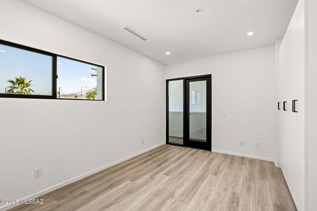 21 W Lalo Way 1-4, Tucson, AZ 85701