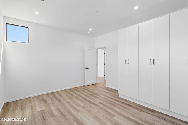 21 W Lalo Way 1-4, Tucson, AZ 85701