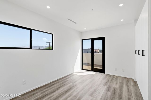 21 W Lalo Way 1-4, Tucson, AZ 85701