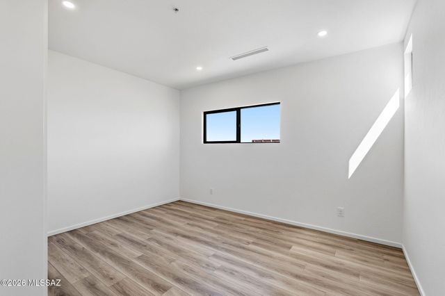 21 W Lalo Way 1-4, Tucson, AZ 85701
