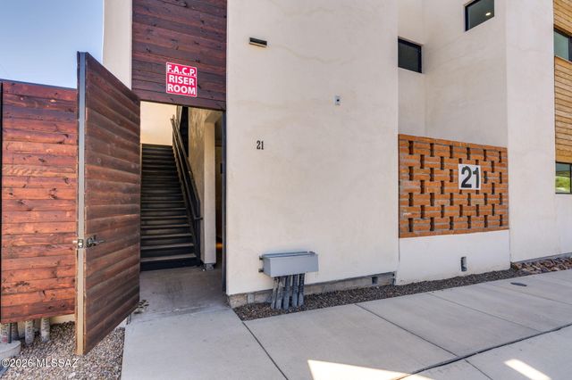 21 W Lalo Way 1-4, Tucson, AZ 85701