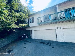 275 Creekside Street, #4, Anchorage, AK 99504