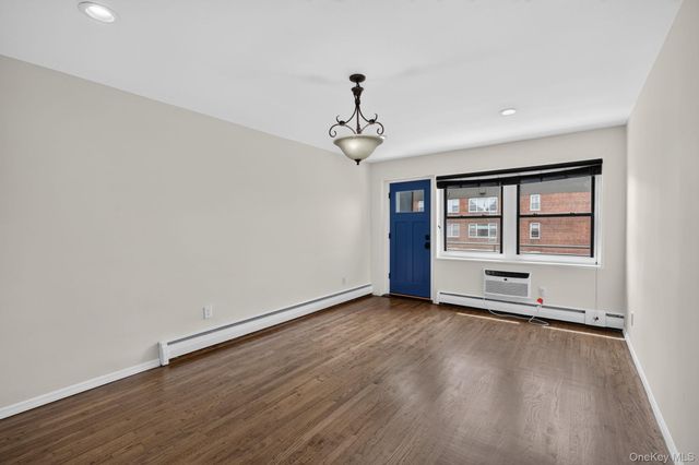 175 Archer Street 4A, Freeport, NY 11520