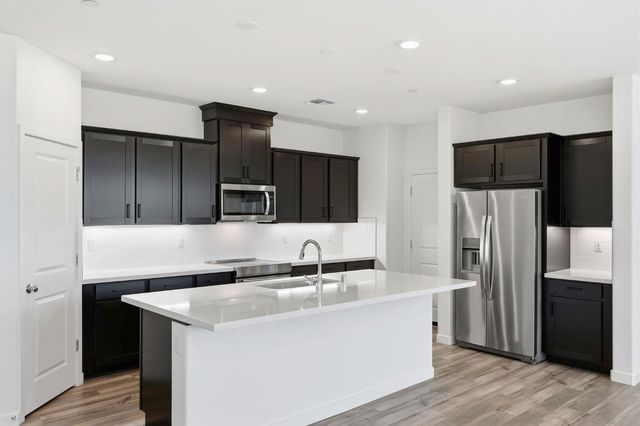 616 E Salamanca Ln, Mountain House, CA 95391