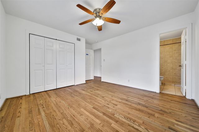 4938 Saxon Drive, Houston, TX 77092