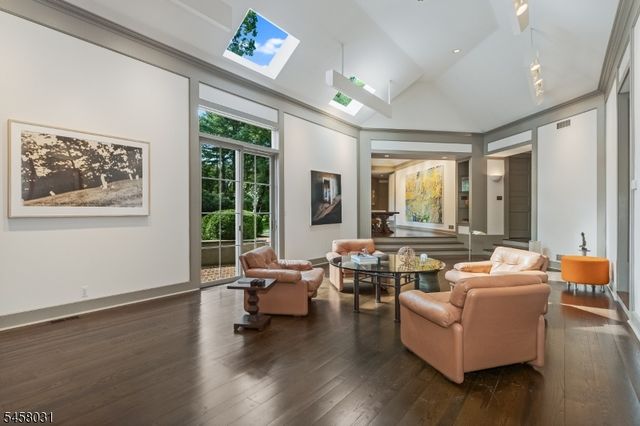 24 Douglass Ave, Bernardsville Boro, NJ 07924