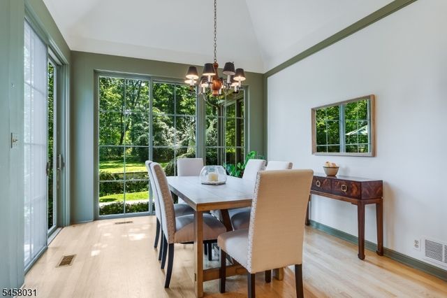 24 Douglass Ave, Bernardsville Boro, NJ 07924