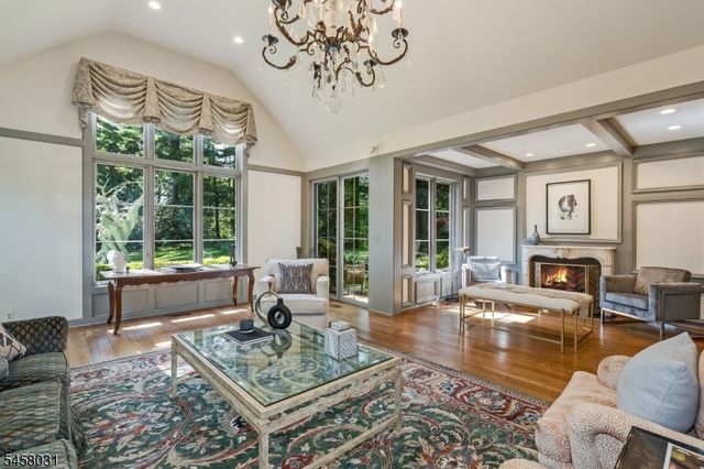 24 Douglass Ave, Bernardsville Boro, NJ 07924