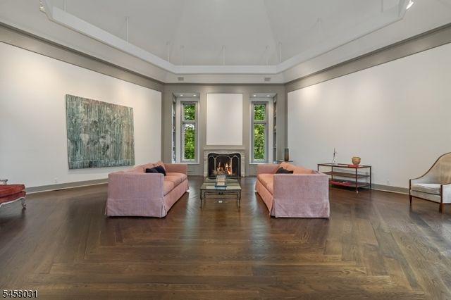 24 Douglass Ave, Bernardsville Boro, NJ 07924