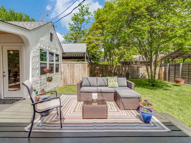 824 Kirkwood Drive, Dallas, TX 75218