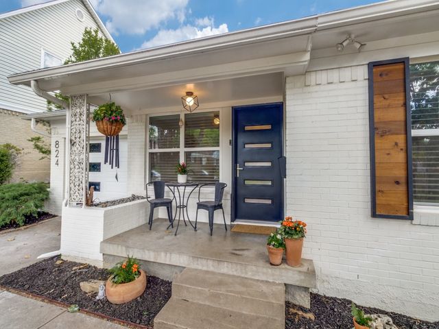 824 Kirkwood Drive, Dallas, TX 75218
