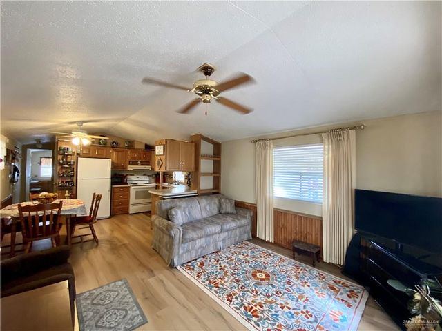 431 Elm Street, Mission, TX 78572