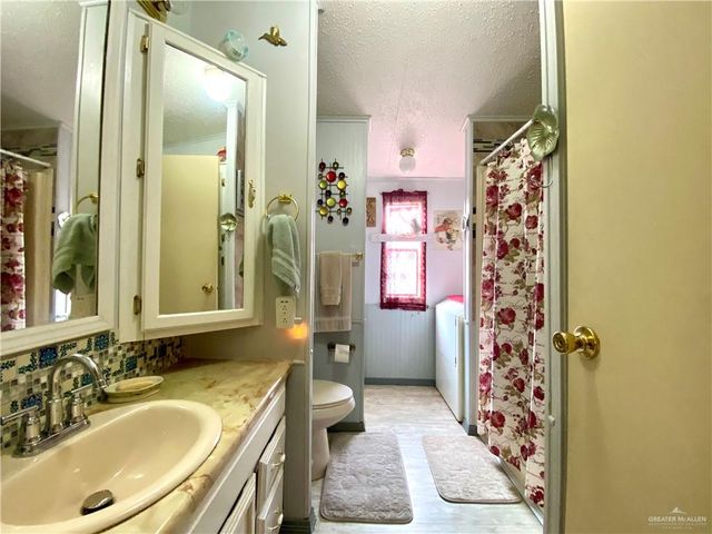 431 Elm Street, Mission, TX 78572