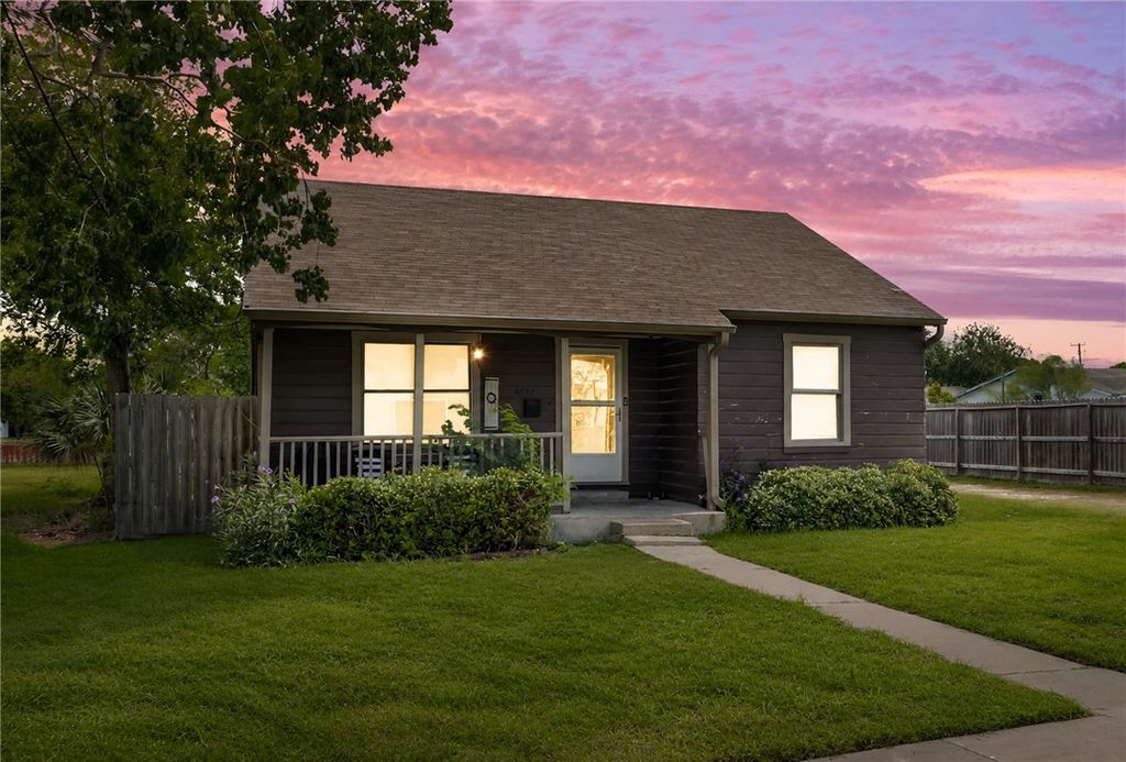 4334 Delano Dr, Corpus Christi, TX 78412 — exterior