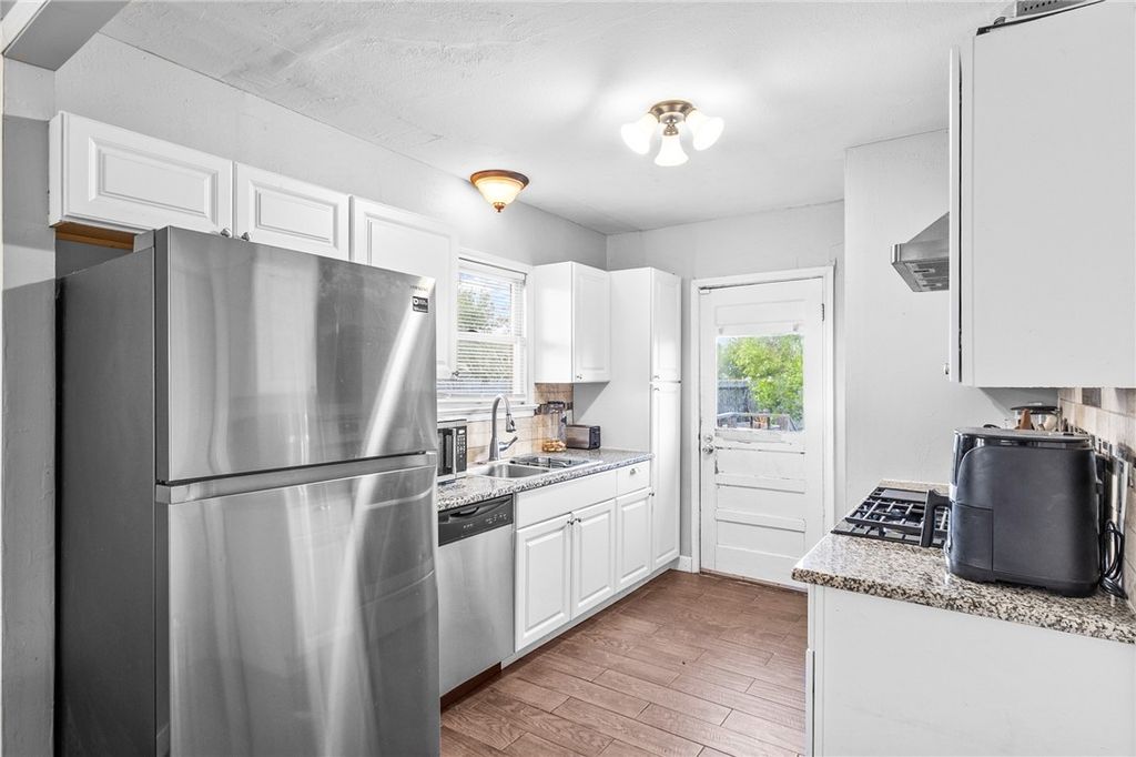 4334 Delano Dr, Corpus Christi, TX 78412 — photo 3