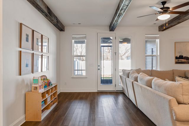 1552 Nickelby Pl, Thompsons Station, TN 37179