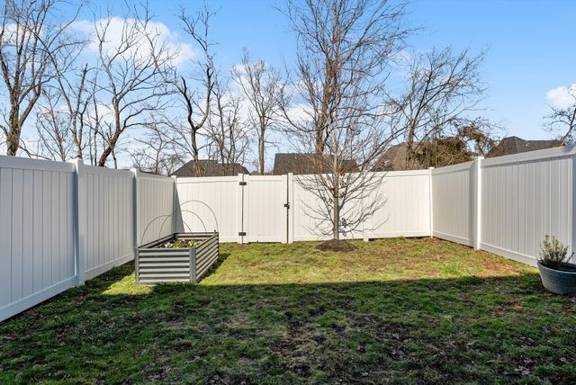 1552 Nickelby Pl, Thompsons Station, TN 37179