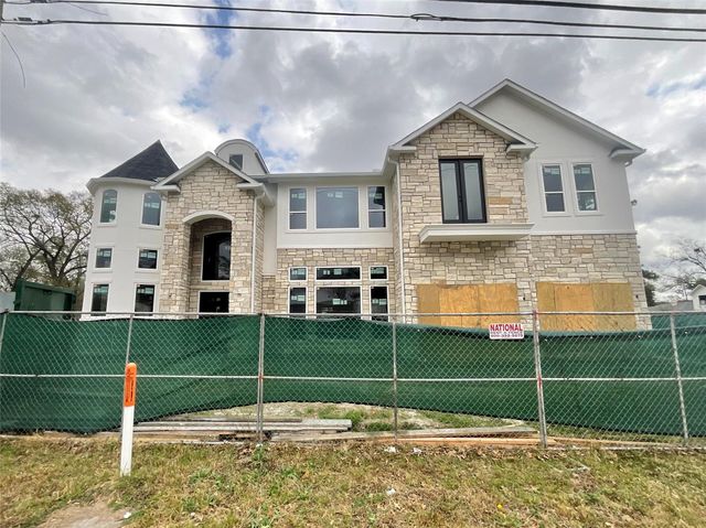 9756 Westview Drive, Houston, TX 77055