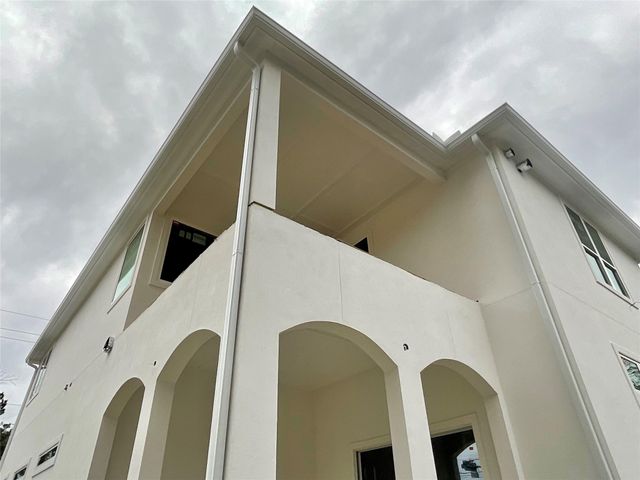 9756 Westview Drive, Houston, TX 77055