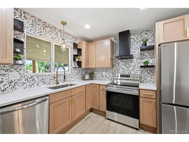 580 S Field Ct, Denver, CO 80226