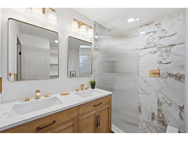 580 S Field Ct, Denver, CO 80226